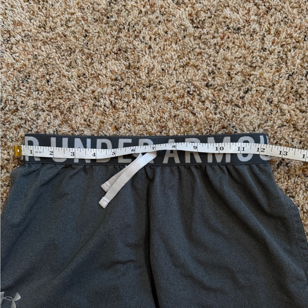 Under Armour Gray Gym Shorts Youth Large - Picture 10 of 11